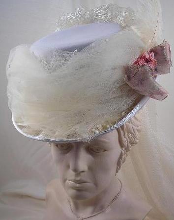 Offwhite Felt Victorian Riding Hat with Ivory Tulle